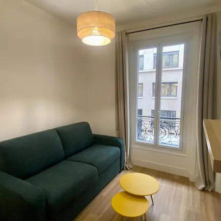 Lumineux Proche Saint-lazare - 8p Apartment *